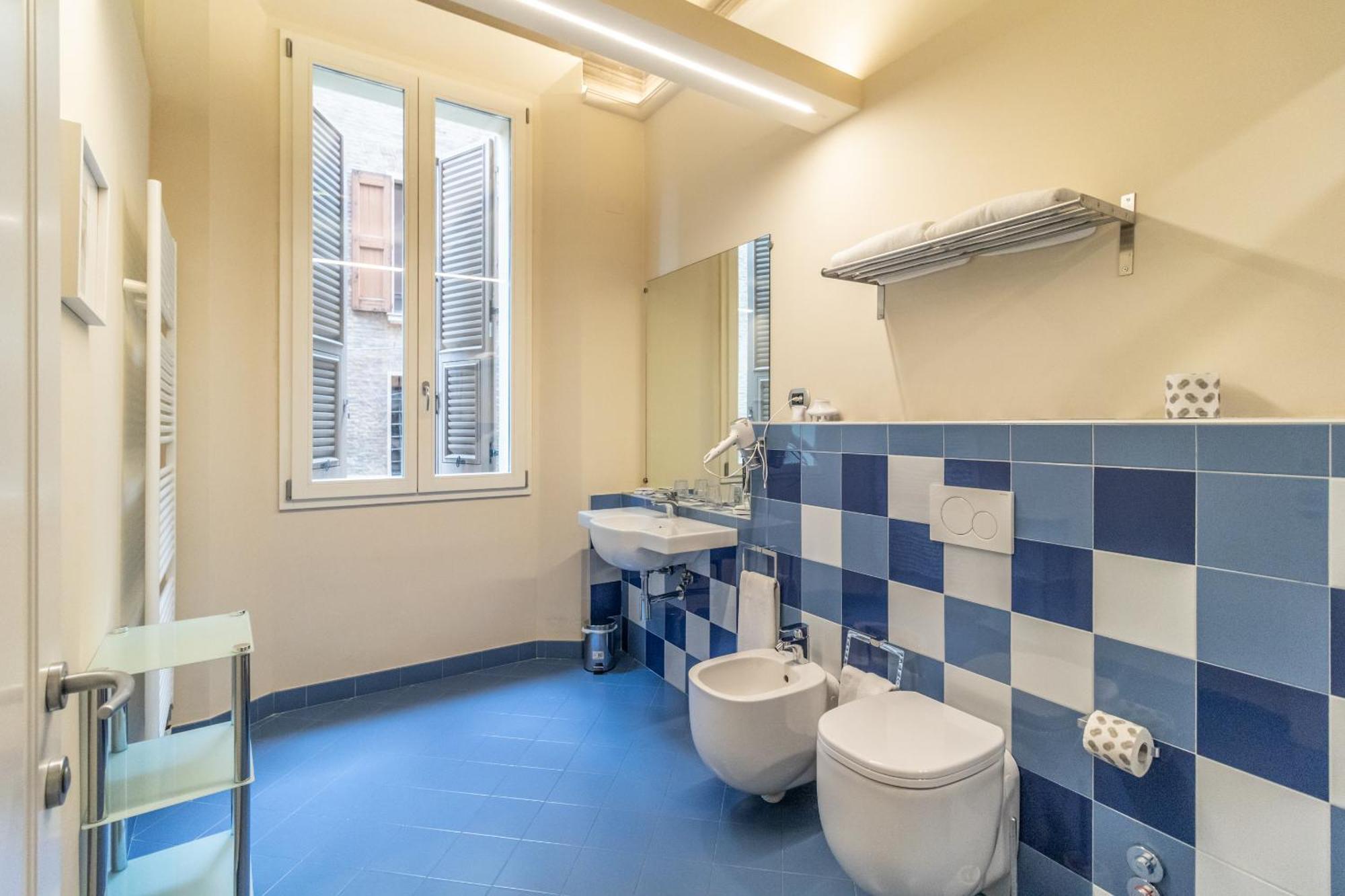 Casa Isolani Luxury Rooms Piazza Maggiore 1 Bolonha Exterior foto