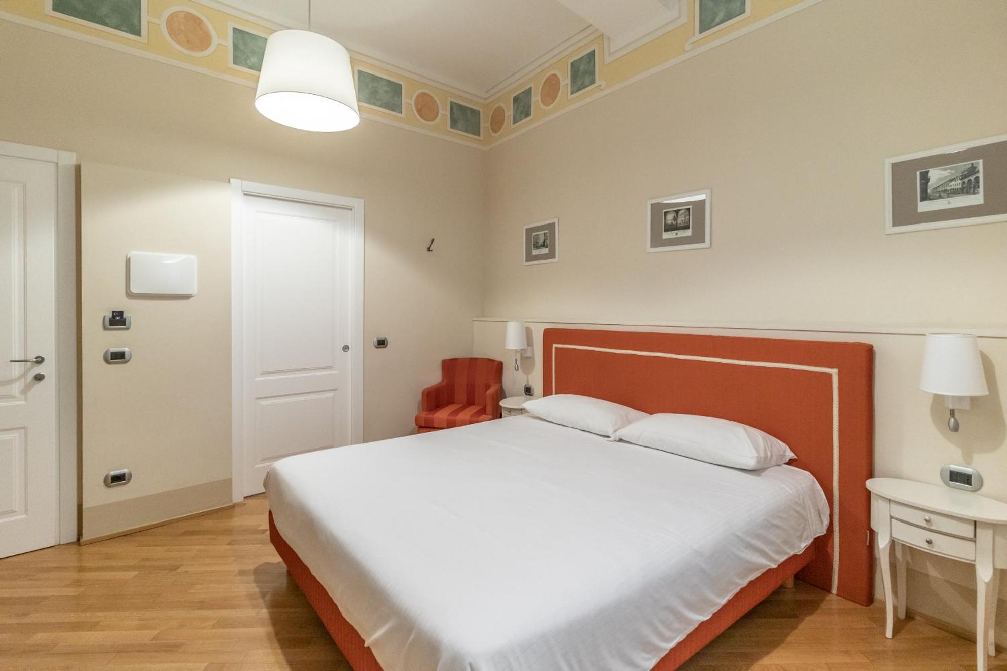 Casa Isolani Luxury Rooms Piazza Maggiore 1 Bolonha Exterior foto