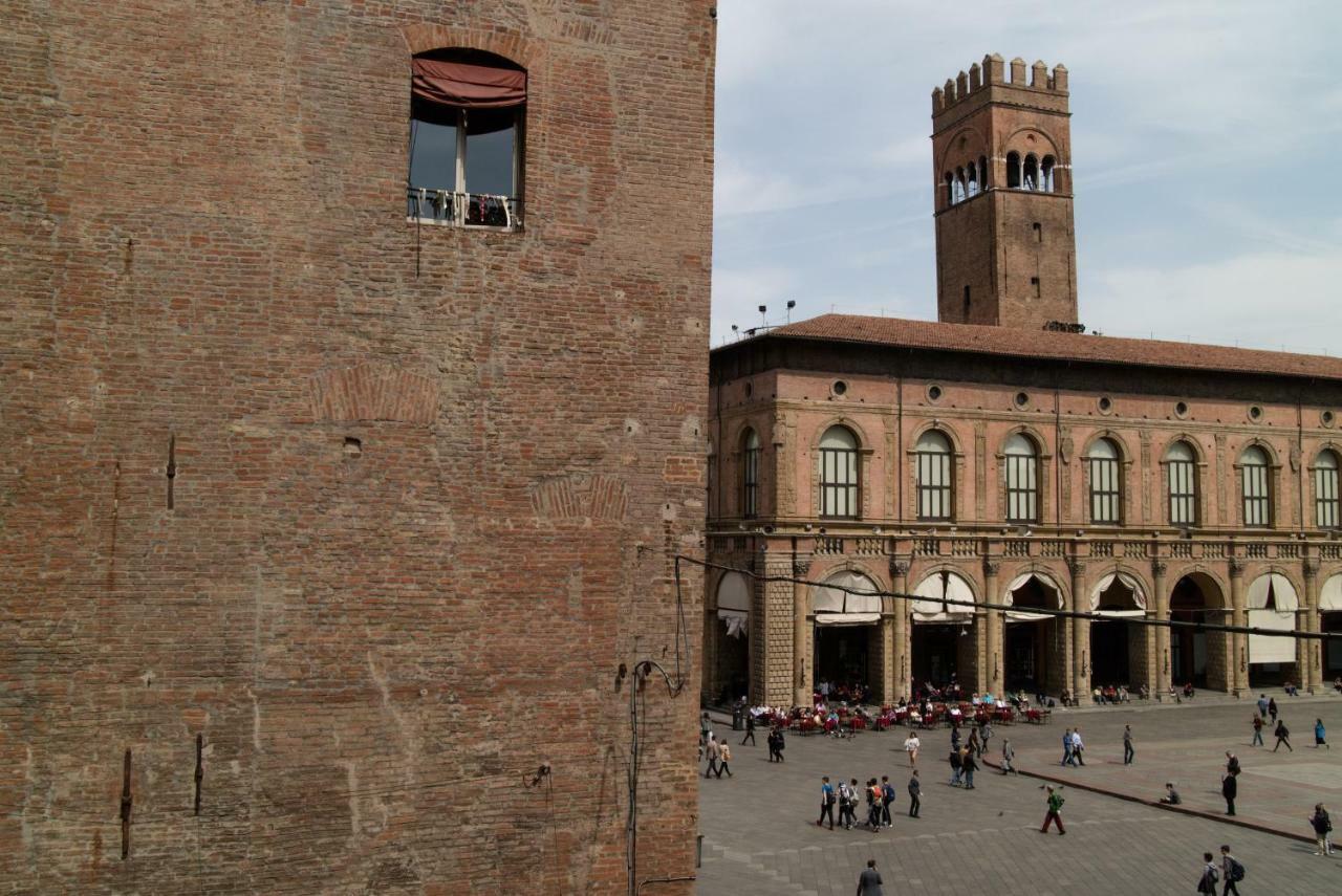 Casa Isolani Luxury Rooms Piazza Maggiore 1 Bolonha Exterior foto