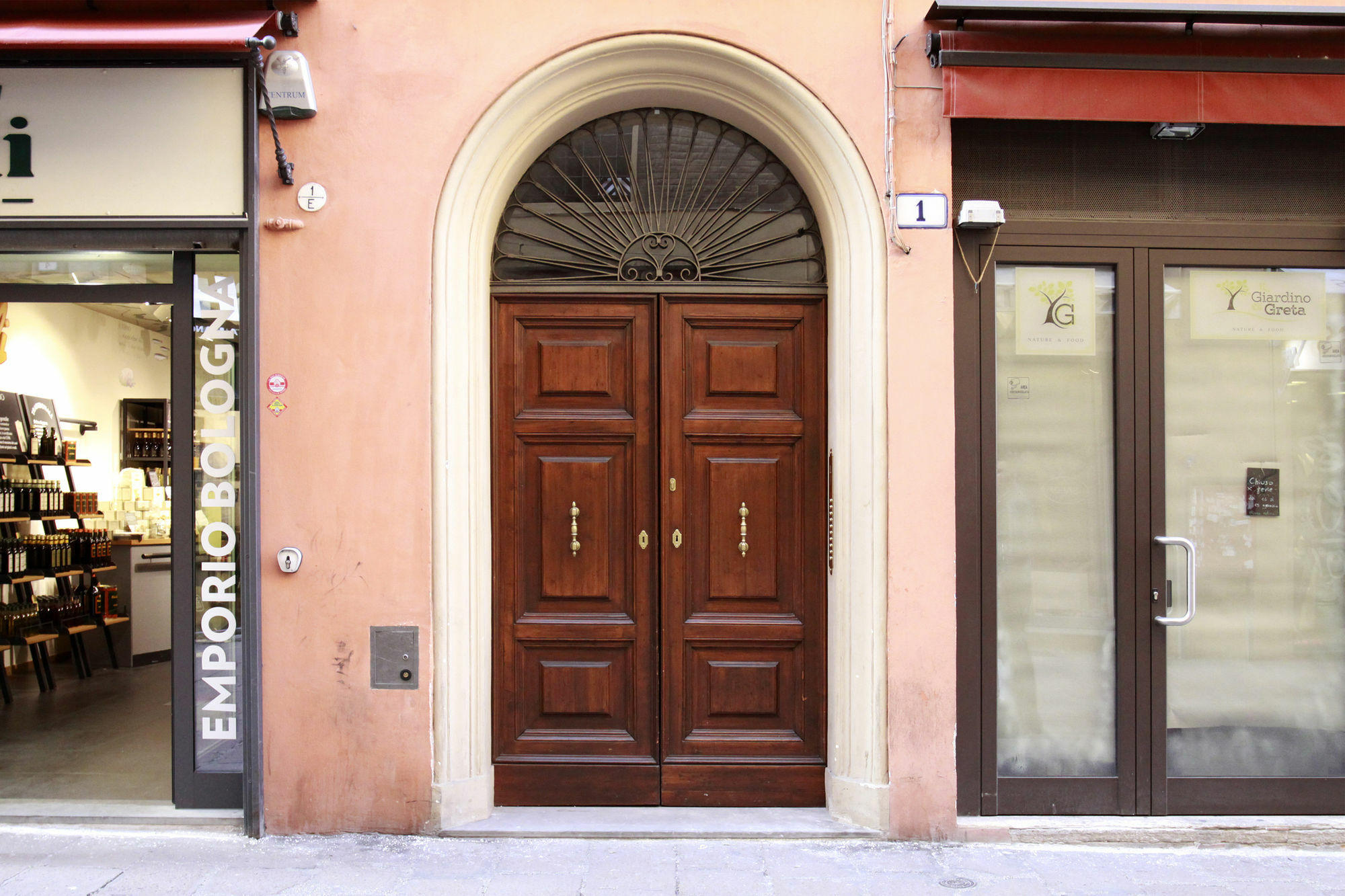 Casa Isolani Luxury Rooms Piazza Maggiore 1 Bolonha Exterior foto